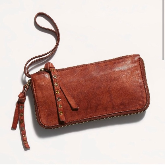 Free People Handbags - FREE PEOPLE Distressed Wallet / Cognac